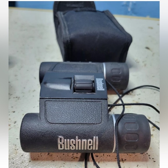 BUSHNELL Poweview 8x21 Compact Binoculars - Picture 2 of 3
